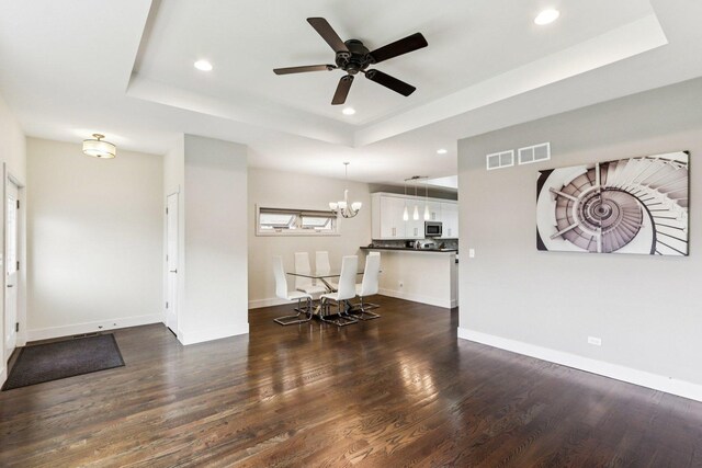 5251 W Nelson St, Chicago, IL 60641 - photo 2