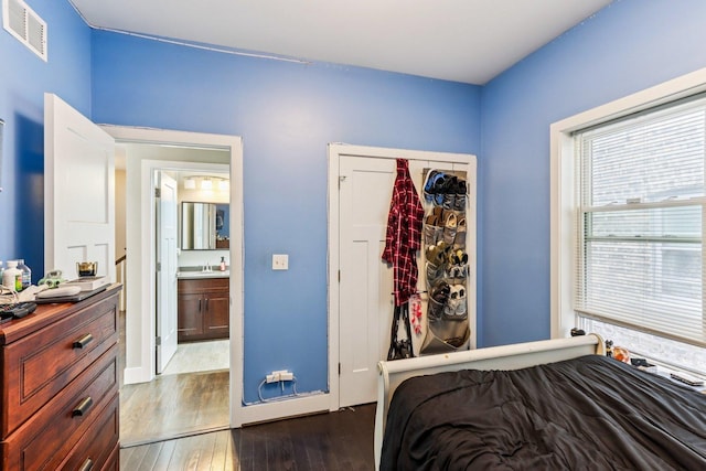 5251 W Nelson St, Chicago, IL 60641 - photo 20
