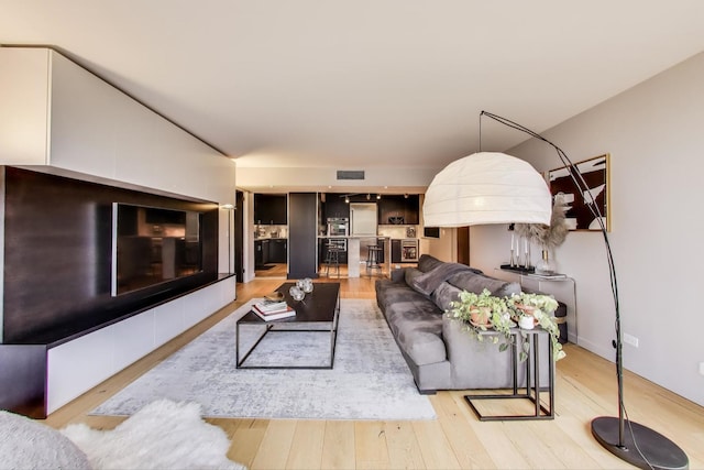 100 E Bellevue Pl Unit 5F, Chicago, IL 60611 - photo 7