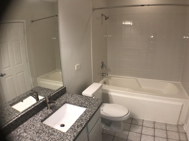 948 W 15th Pl Unit 1B, Chicago, IL 60608 - full bath with shower / bathtub combination, vanity, and tile patterned floors