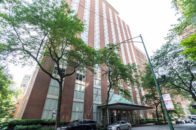 1325 N State Pkwy Unit 8D, Chicago, IL 60610 - photo 1