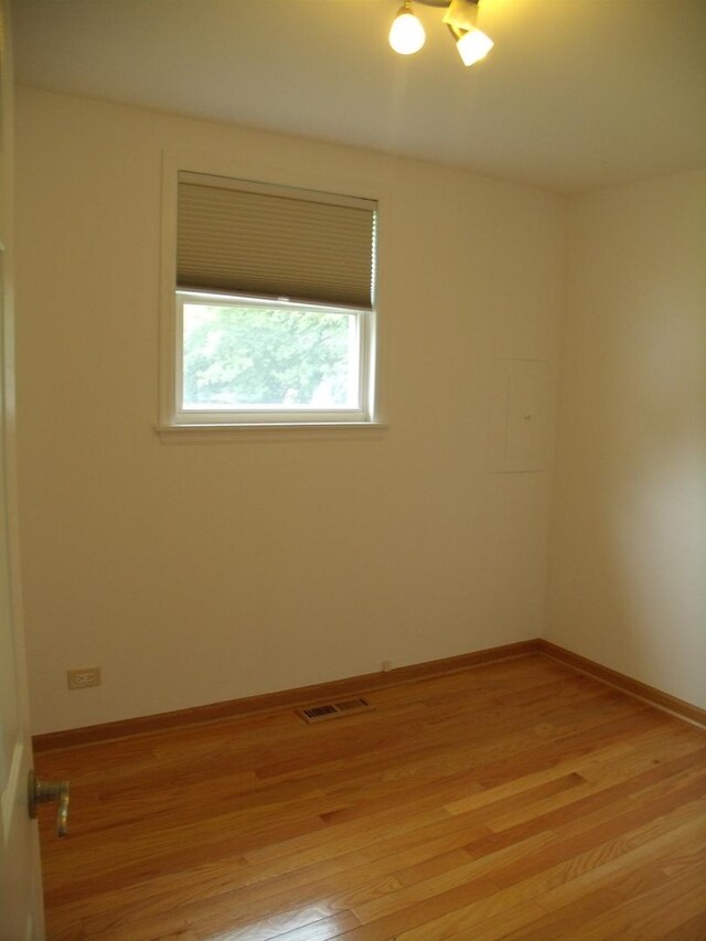 6325 Barrett St, Downers Grove, IL 60516 - photo 12