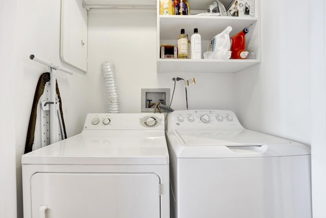 500 W Superior St Unit 1004, Chicago, IL 60654 - laundry area with independent washer and dryer