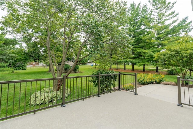 201 N Broadway St, Hudson, IL 61748 - view of patio