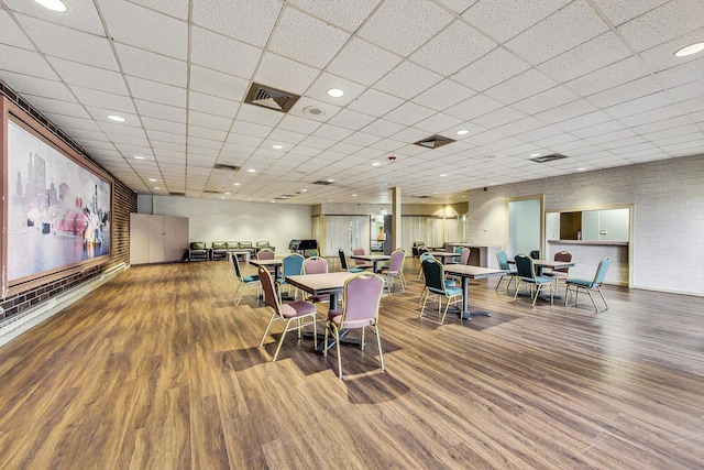3925 Triumvera Dr Unit 14D, Glenview, IL 60025 - dining room with wood finished floors, a drop ceiling, and recessed lighting