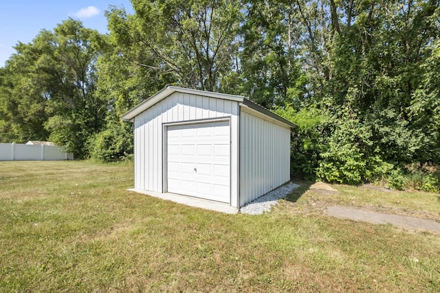 22514 Plum Creek Dr, Sauk Village, IL 60411 - detached garage with driveway