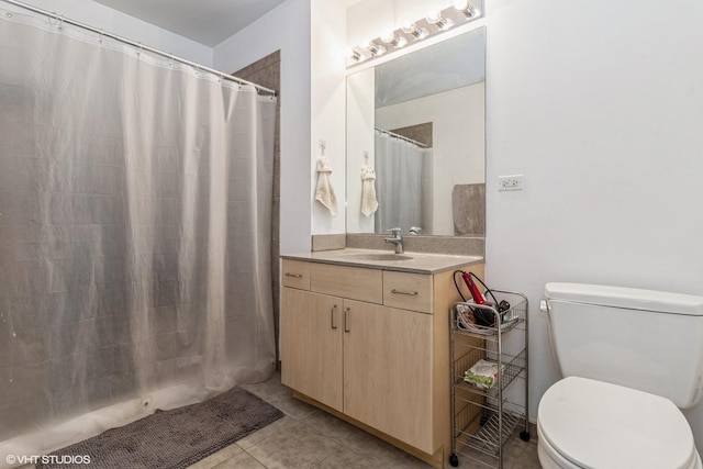235 W Van Buren St Unit 1705, Chicago, IL 60607 - bathroom featuring vanity, tile patterned flooring, and a shower with shower curtain