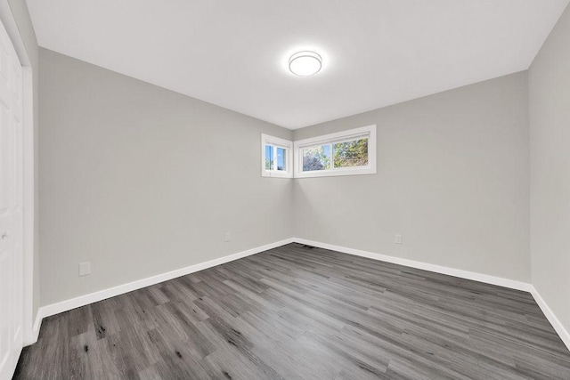 17841 Lorenz Ave, Lansing, IL 60438 - unfurnished room with baseboards and wood finished floors
