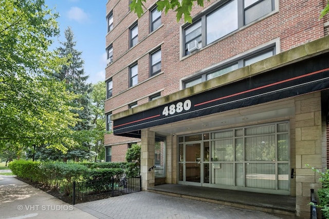 4880 N Marine Dr Unit 810, Chicago, IL 60640 - photo 2