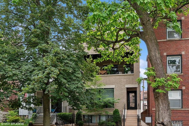 2121 W Addison St Unit 3, Chicago, IL 60618 - photo 2