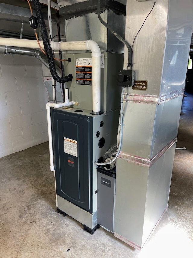 9003 Bronx Ave, Skokie, IL 60077 - utilities with heating unit
