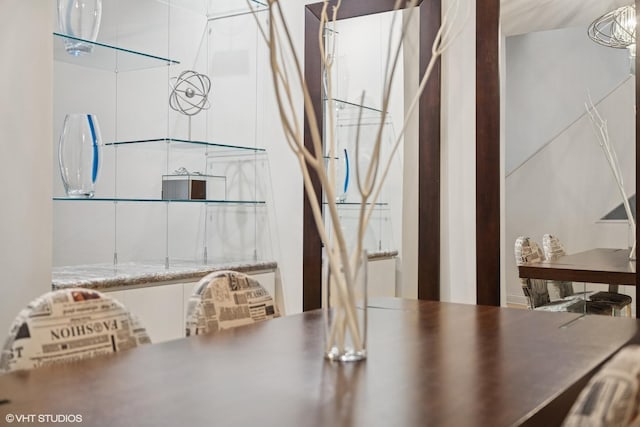 65 W Schiller St, Chicago, IL 60610 - view of dining space