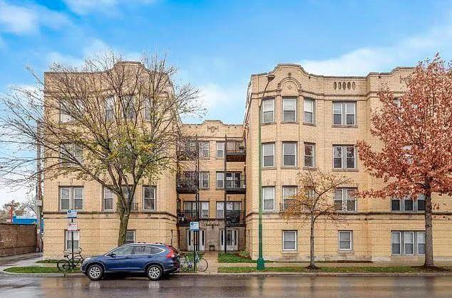 2338 W Granville Ave Unit 2, Chicago, IL 60659 - photo 1