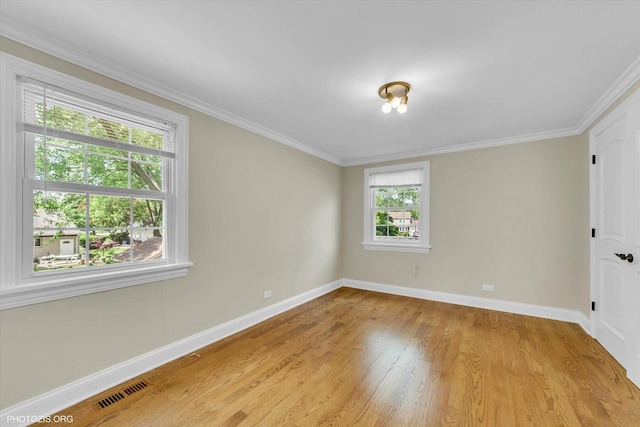 950 Belmar Ln, Buffalo Grove, IL 60089 - unfurnished room featuring light wood-type flooring and ornamental molding