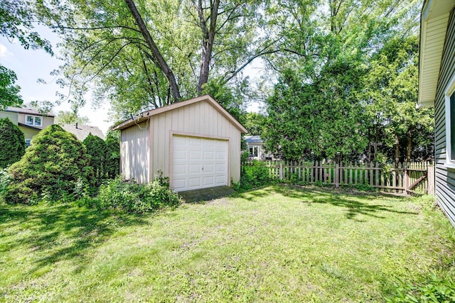 950 Belmar Ln, Buffalo Grove, IL 60089 - view of yard with an outdoor structure, a detached garage, and driveway
