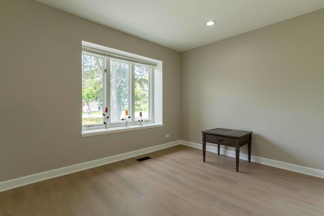 129 Highbury Dr, Elgin, IL 60120 - spare room featuring light wood-type flooring and recessed lighting