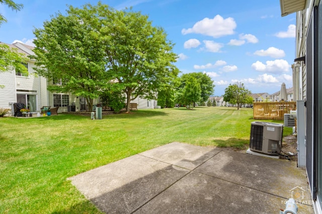 951 Viewpoint Dr, Lake In The Hills, IL 60156 - view of grassy yard with a patio area and a residential view