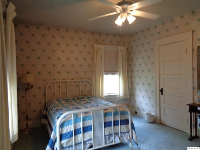 215 S 16th St, Quincy, IL 62301 - bedroom featuring wallpapered walls, carpet, and ceiling fan