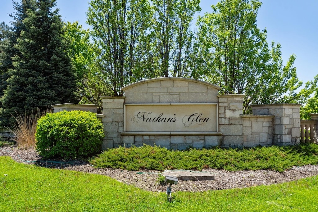 1 Leanda Ln, South Barrington, IL 60010