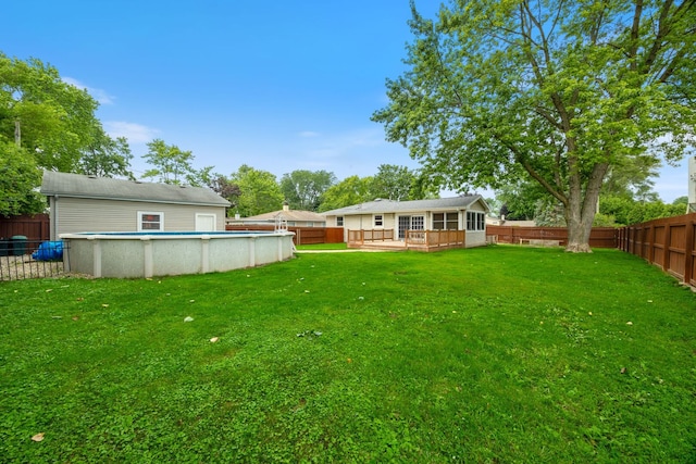 267 N Idlewild Ave, Mundelein, IL 60060 - fenced backyard featuring a deck