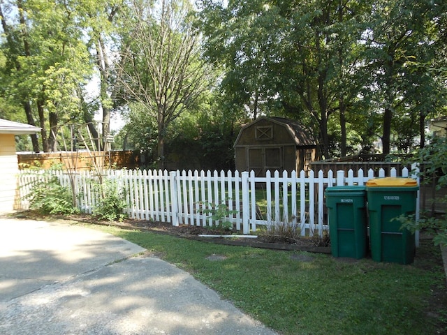 15409 S Union Pl, Plainfield, IL 60544 - view of yard with a shed and a patio