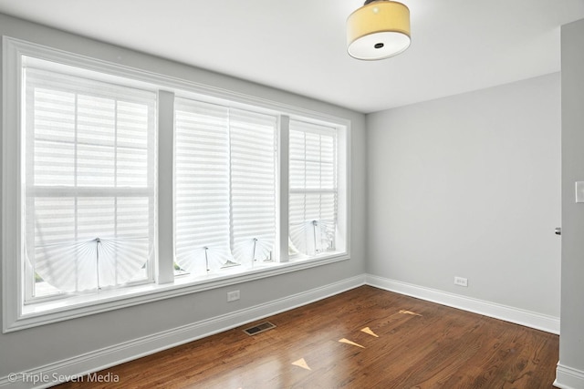 7723 S Paxton Ave, Chicago, IL 60649 - photo 11
