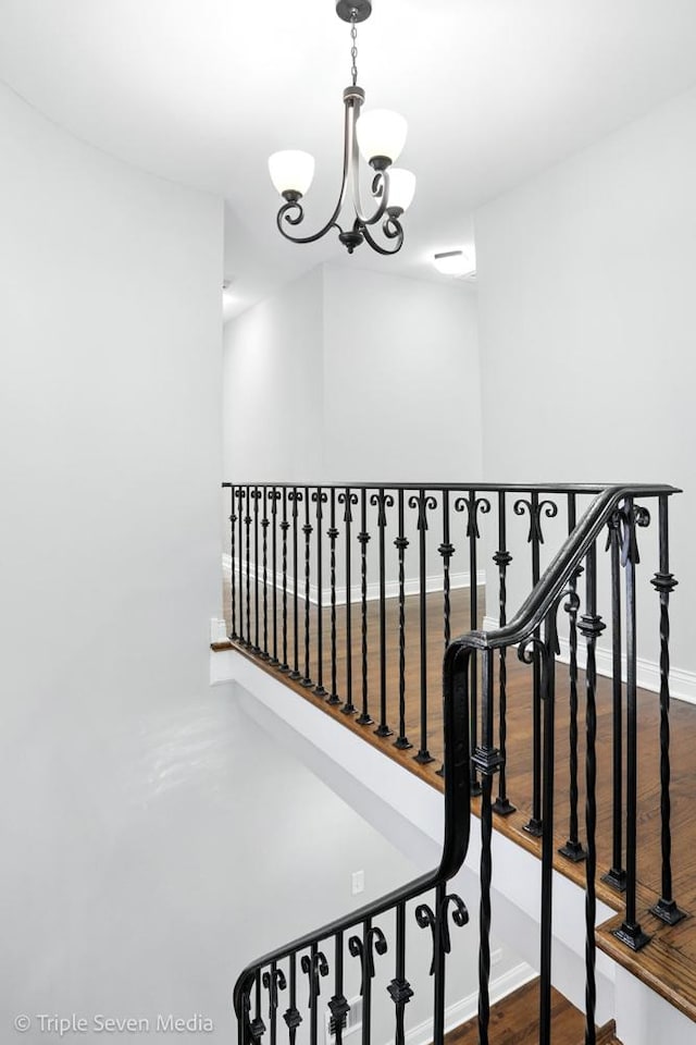 7723 S Paxton Ave, Chicago, IL 60649 - photo 23