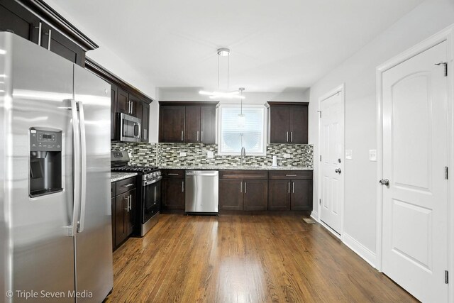 7723 S Paxton Ave, Chicago, IL 60649 - photo 8