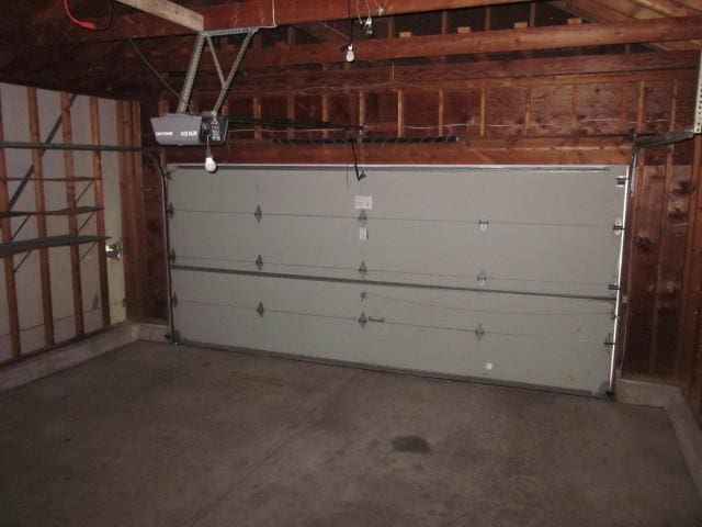 316 Brookwood Trl, Mchenry, IL 60050 - garage featuring a garage door opener