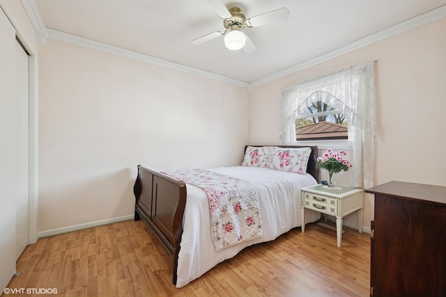 1713 Meadow Ln, Mchenry, IL 60050 - bedroom featuring ornamental molding, light wood-type flooring, and a ceiling fan
