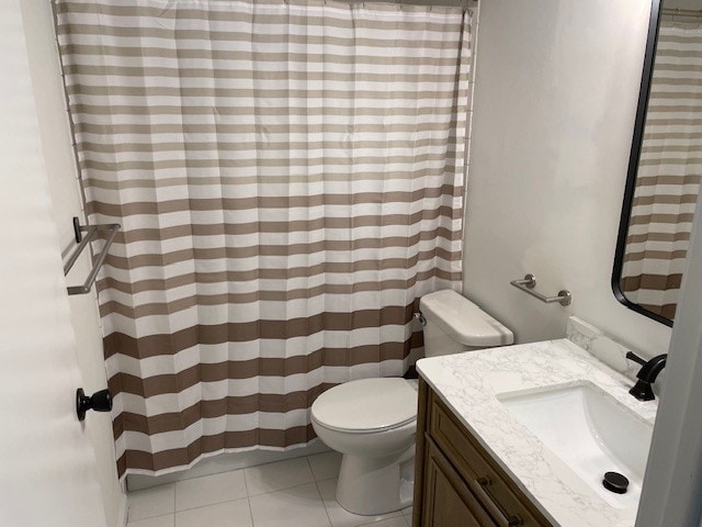 1040 Quanset Ct Unit 1804, Schaumburg, IL 60194 - bathroom featuring vanity and tile patterned flooring