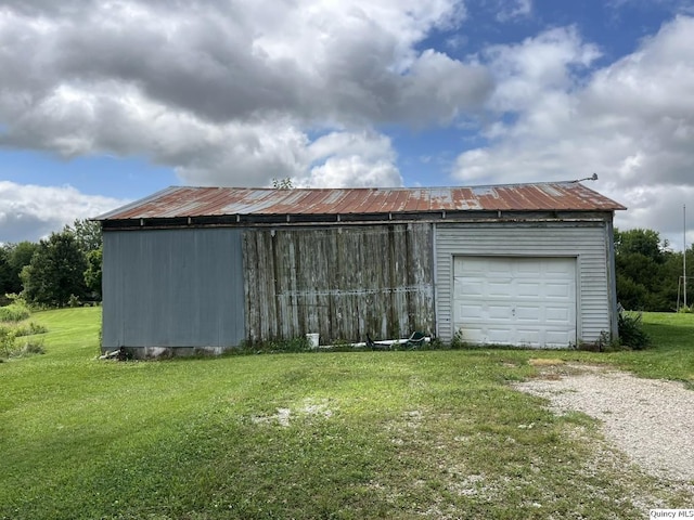1550 N 2753rd Ln, Loraine, IL 62349 - view of outdoor structure with driveway