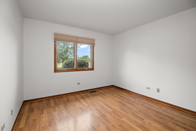 947 Winter Park Dr Unit 947, New Lenox, IL 60451 - unfurnished room featuring wood finished floors and baseboards