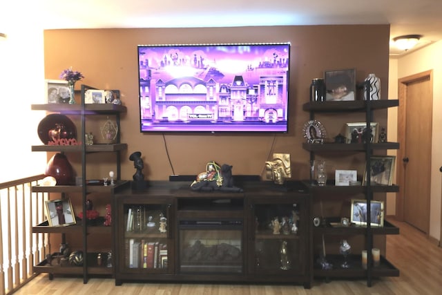 21546 Peterson Ave, Sauk Village, IL 60411 - living room with wood finished floors