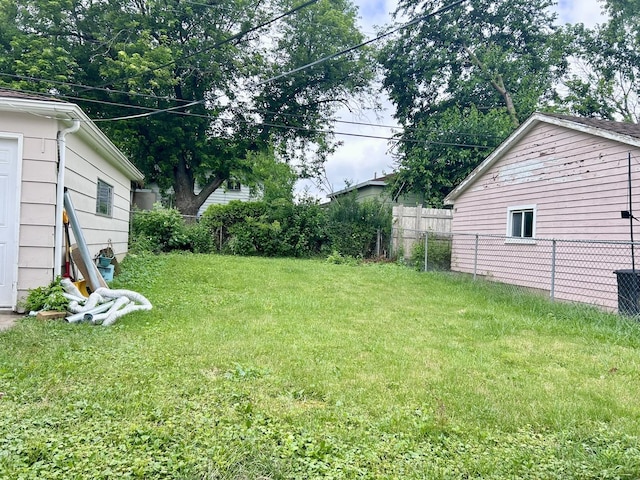 622 N Wisconsin Ave, Villa Park, IL 60181 - view of yard