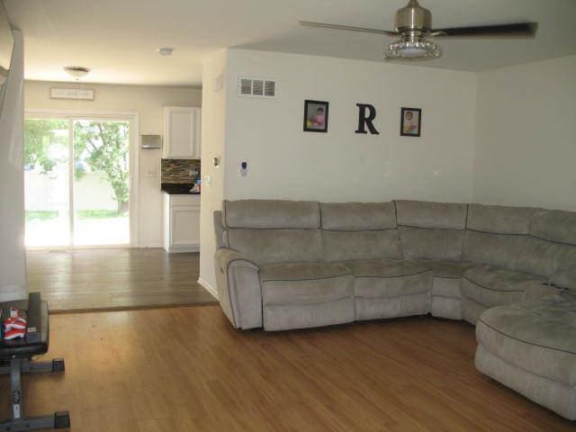 6302 Meadow Ridge Dr, Plainfield, IL 60586 - photo 7