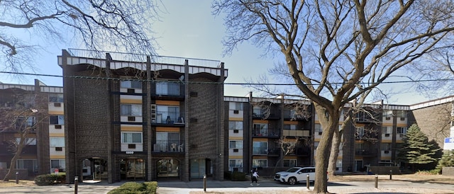 6800 N California Ave Unit 2O, Chicago, IL 60645 - photo 1