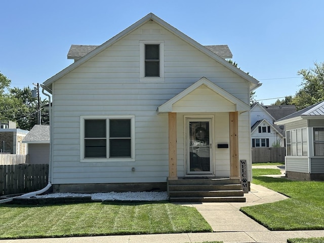 908 9th Ave, Fulton, IL 61252 - photo 1