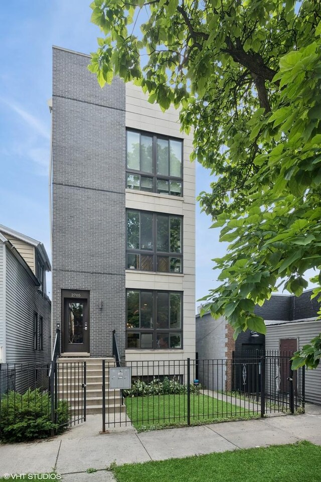 2705 N Artesian Ave Unit 1, Chicago, IL 60647 - photo 1