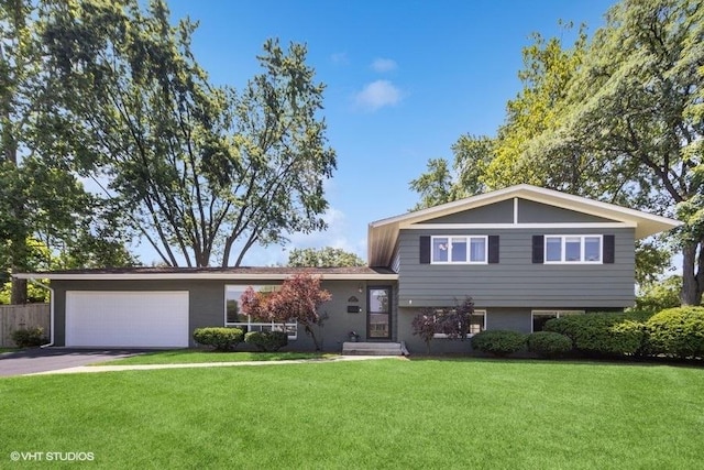 527 Maple Ln, Geneva, IL 60134 - photo 1