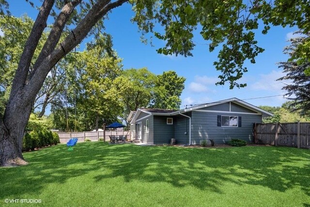 527 Maple Ln, Geneva, IL 60134 - photo 8