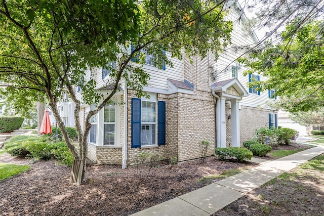 1114 Georgetown Way, Vernon Hills, IL 60061 - view of side of home with brick siding