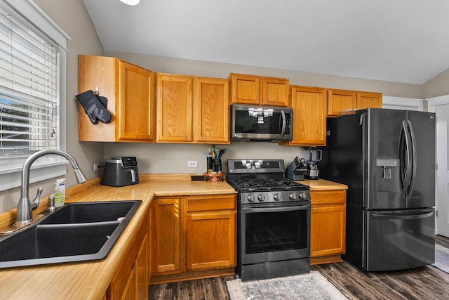 1105 W New York St, Aurora, IL 60506 - photo 9