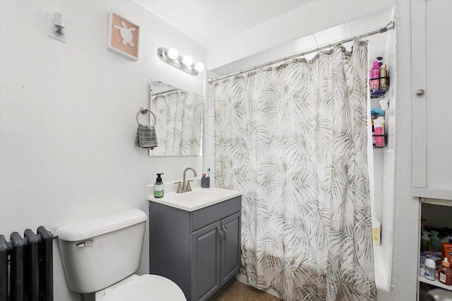 1637 N Keeler Ave, Chicago, IL 60639 - full bath with vanity and curtained shower