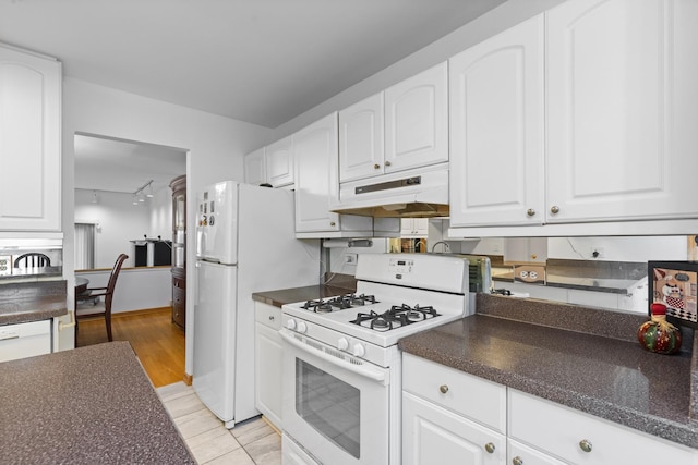 1012 Sussex Dr, Northbrook, IL 60062 - photo 16