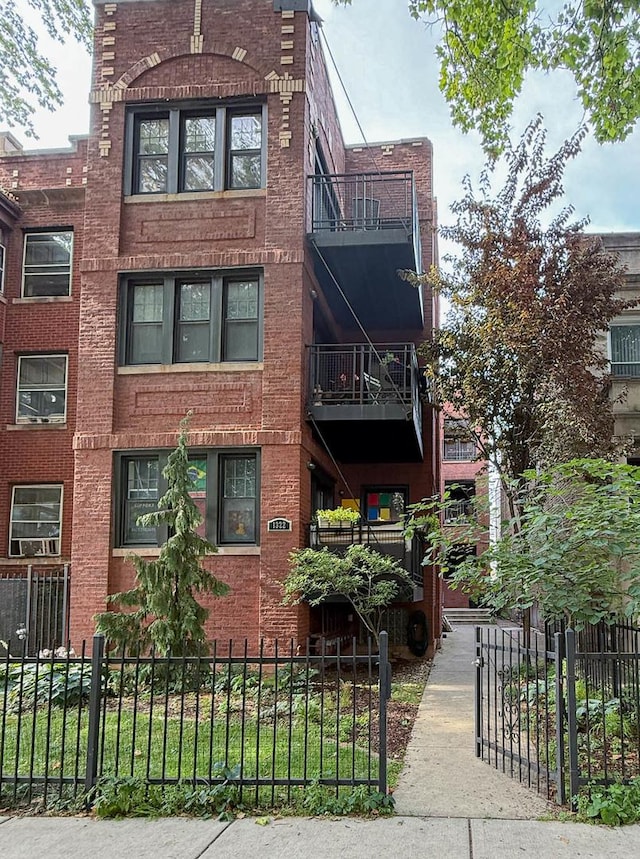 1322 W Winona St Unit 1N, Chicago, IL 60640 - photo 1