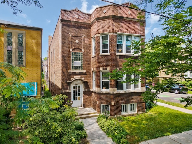 4946 N Mozart St, Chicago, IL 60625 - photo 1