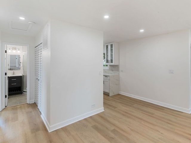 327 Marion Ct, Wheeling, IL 60090 - photo 18