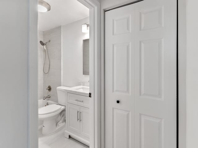 327 Marion Ct, Wheeling, IL 60090 - photo 22