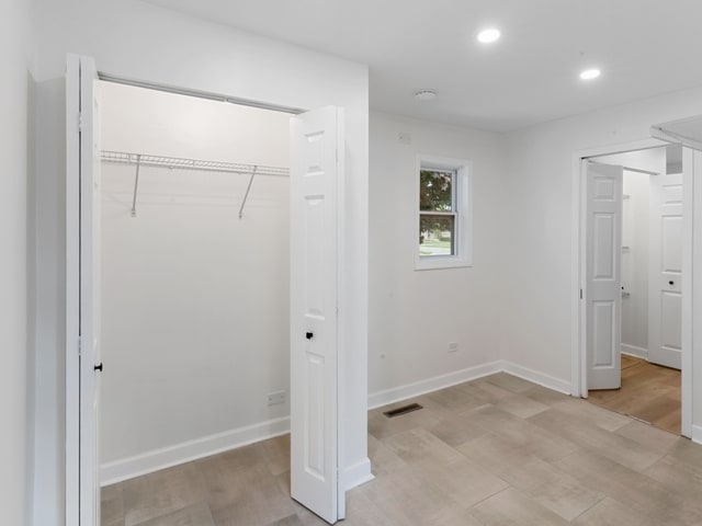 327 Marion Ct, Wheeling, IL 60090 - photo 26